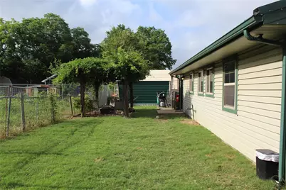 402 Cleveland Street, Bailey, TX 75452 - Photo 11