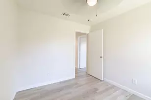 5209 Wyndham Ct, Garland, TX 75043 - Photo 13