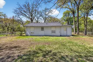 131 Sierra Madre St, Payne Springs, TX 75156 - Photo 9