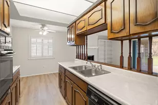 1715 Galahad Ln, Arlington, TX 76014 - Photo 21