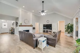 2140 Strathmore Dr, Highland Village, TX 75077 - Photo 17