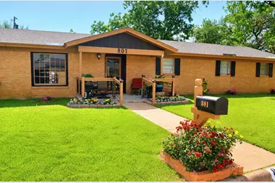 801 Westridge Circle, Breckenridge, TX 76424 - Photo 1