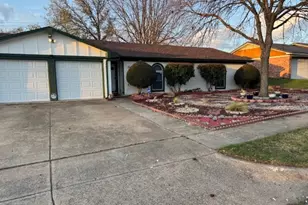 1825 Schumac, Bedford, TX 76022 - Photo 3