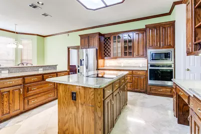 1119 Creekwood Drive, Garland, TX 75044 - Photo 9