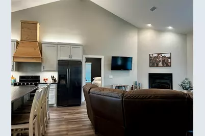 595 County Road 2870, Honey Grove, TX 75446 - Photo 11