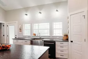 595 Co Rd 2870, Honey Grove, TX 75446 - Photo 17