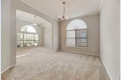 1325 Winnipeg Drive, Lewisville, TX 75077 - Photo 9