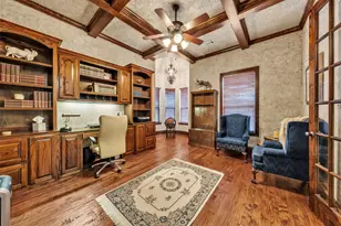 2717 S Shady Ln, Arlington, TX 76001 - Photo 27