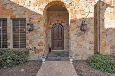 2717 S Shady Lane, Arlington, TX 76001 - Photo 3