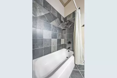 2717 S Shady Lane, Arlington, TX 76001 - Photo 19