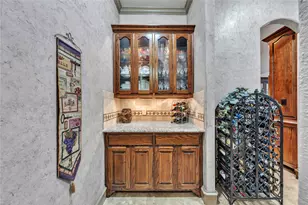 2717 S Shady Ln, Arlington, TX 76001 - Photo 31