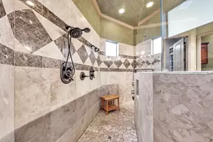 2717 S Shady Ln, Arlington, TX 76001 - Photo 25