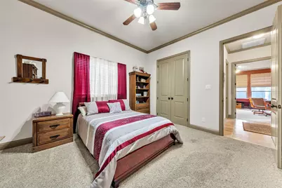 2717 S Shady Lane, Arlington, TX 76001 - Photo 17