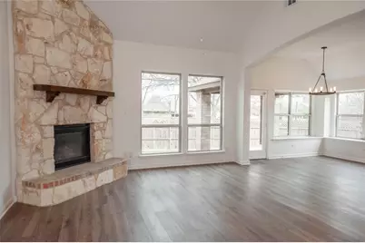 113 Brighton Drive, DeSoto, TX 75115 - Photo 11