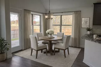 113 Brighton Drive, DeSoto, TX 75115 - Photo 5