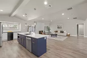 6350 Glennox Ln, Dallas, TX 75214 - Photo 9