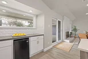 6350 Glennox Ln, Dallas, TX 75214 - Photo 15