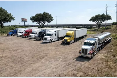 200 S Interstate 35 E, Lancaster, TX 75146 - Photo 5