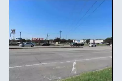 200 S Interstate 35 E, Lancaster, TX 75146 - Photo 9