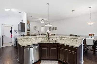 4800 Topaz Lane, Granbury, TX 76049 - Photo 9