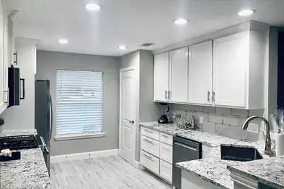 12106 Ridgefair Place, Farmers Branch, TX 75234 - Photo 3