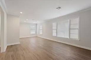 2416 Lake Air Dr, Waco, TX 76710 - Photo 7