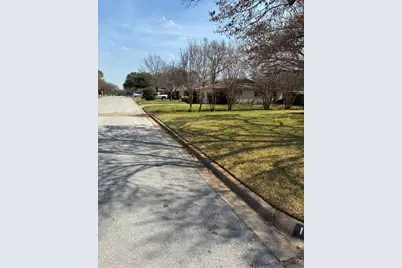 1225 Harris Avenue, Hurst, TX 76053 - Photo 3