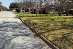 1225 Harris Ave, Hurst, TX 76053 - Photo 3