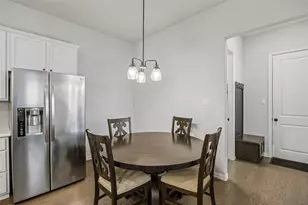 2533 Westbank Trl, Garland, TX 75042 - Photo 11