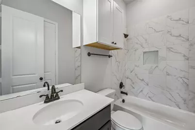 2533 Westbank Trail, Garland, TX 75042 - Photo 5