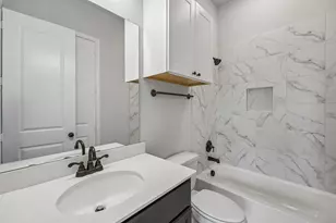 2533 Westbank Trl, Garland, TX 75042 - Photo 5