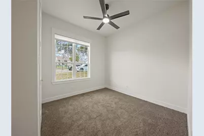 1033 E Bowie Street, Fort Worth, TX 76104 - Photo 19