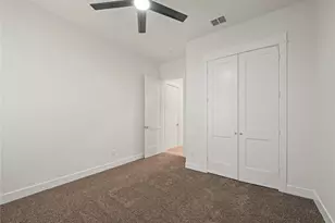 1033 E Bowie St, Fort Worth, TX 76104 - Photo 21