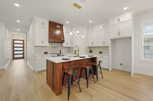 1033 E Bowie St, Fort Worth, TX 76104 - Photo 9