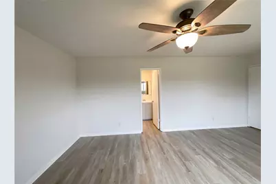 2005 Victoria Road, Carrollton, TX 75007 - Photo 15