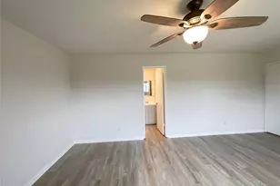 2005 Victoria Rd, Carrollton, TX 75007 - Photo 15