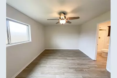 2005 Victoria Road, Carrollton, TX 75007 - Photo 11