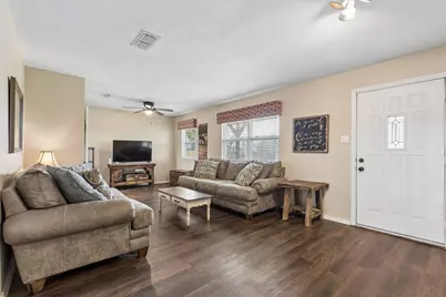 1087 County Road 2395, Alvord, TX 76225 - Photo 7