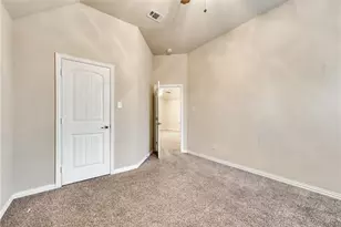 2452 Embleton Dr, Lewisville, TX 75067 - Photo 25