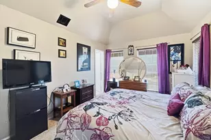 1222 W Hudgins St, Grapevine, TX 76051 - Photo 25