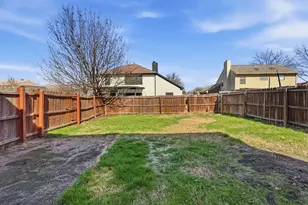 1222 W Hudgins St, Grapevine, TX 76051 - Photo 17