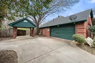 303/305 Cecile Ct, Arlington, TX 76013 - Photo 3