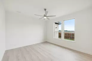 249 Fireberry Dr, Glenn Heights, TX 75154 - Photo 17