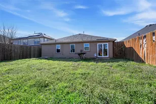 7411 Marsland Ln, Arlington, TX 76001 - Photo 27