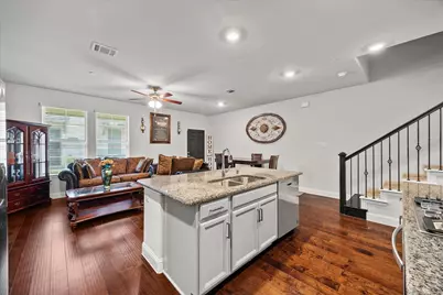 329 Baker Drive, Plano, TX 75074 - Photo 9