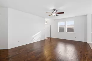 3913 Hawkins Dr, McKinney, TX 75072 - Photo 9