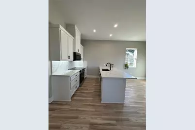 118 Little John Street, Gun Barrel City, TX 75156 - Photo 3