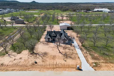 1637 Earhart Drive, Granbury, TX 76049 - Photo 27