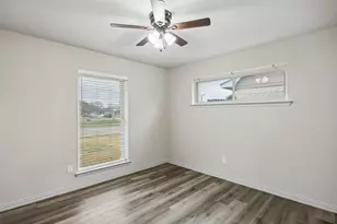 1705 Bobbie Ln, Garland, TX 75042 - Photo 23