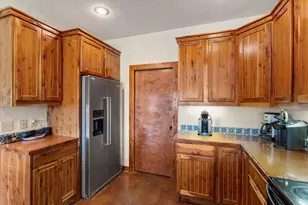 210 Hide A Way Dr, Mabank, TX 75156 - Photo 17